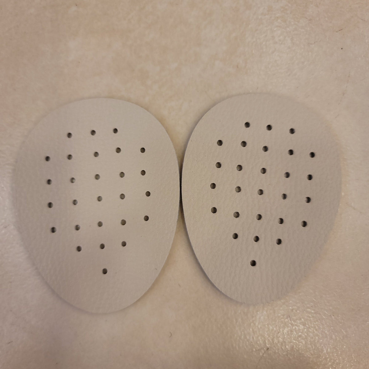 PLANTILLA DE CUERO GRANDE 77083