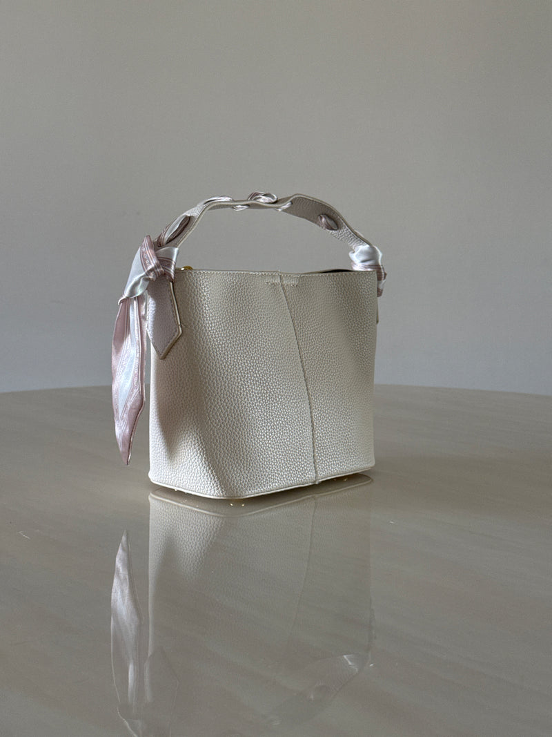 CARTERA DE FIESTA HUESO 8660
