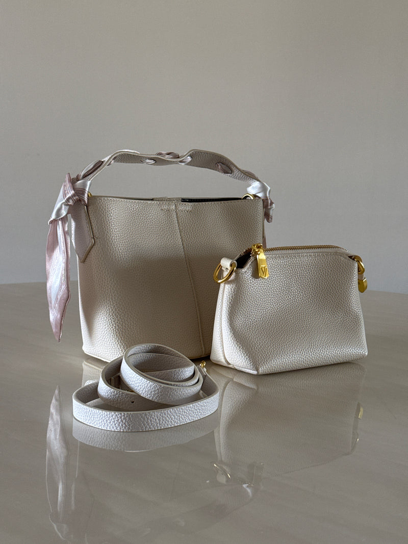 CARTERA DE FIESTA HUESO 8660