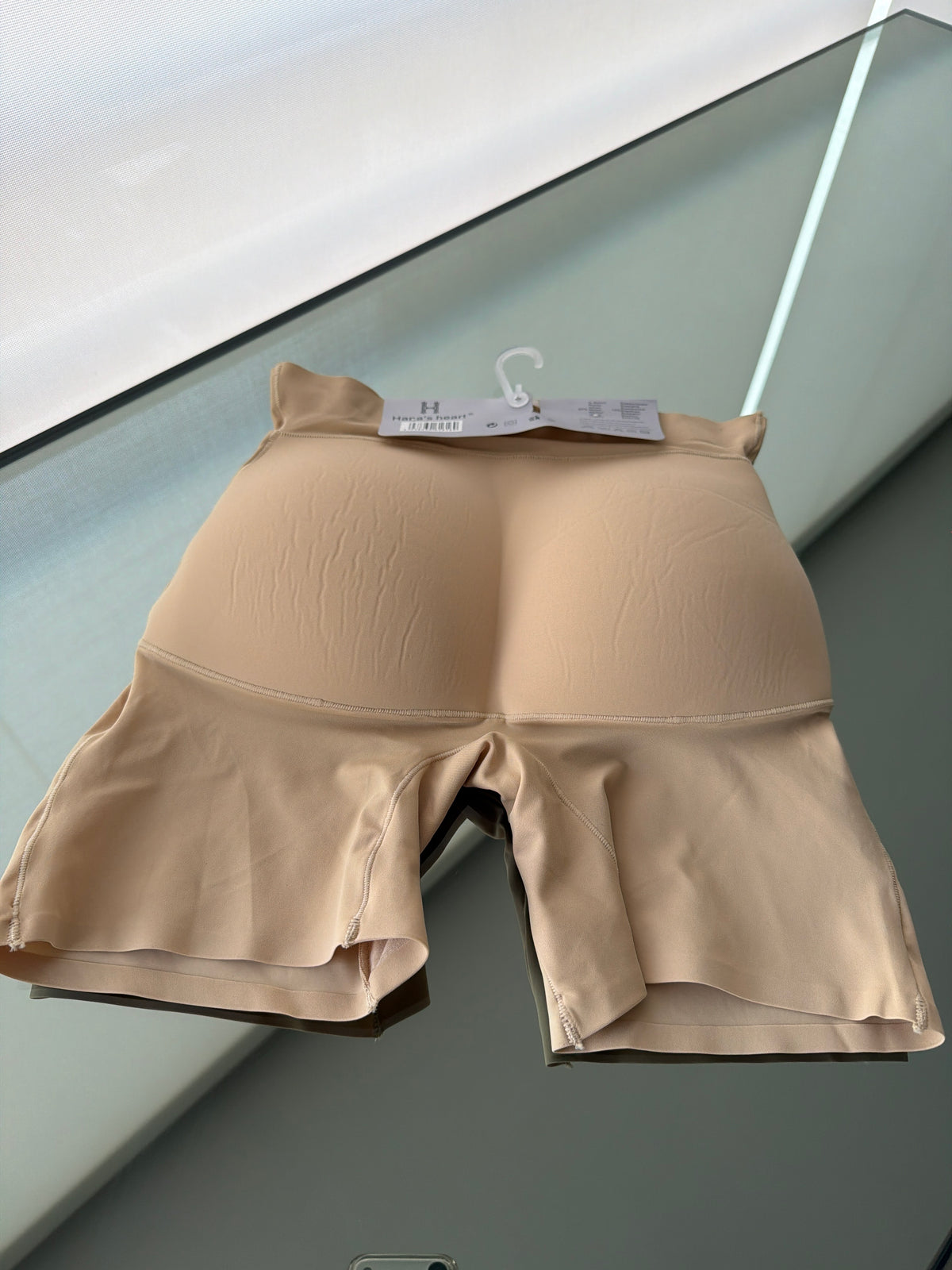 CALZON SHORT CON RELLENO Y REFUERZO HANA