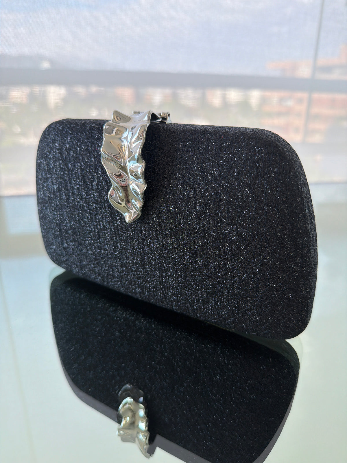 CARTERA DE FIESTA RADIANCE NEGRA