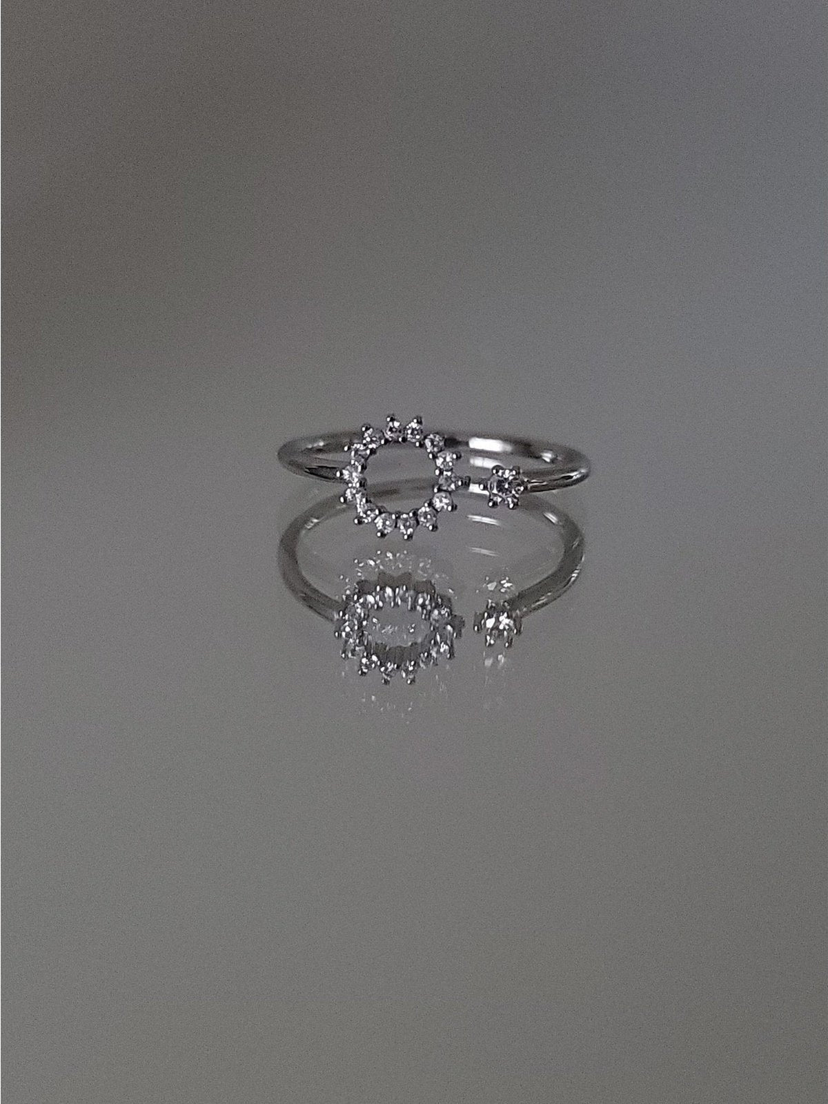ANILLO AJUSTABLE LUNA LLENA